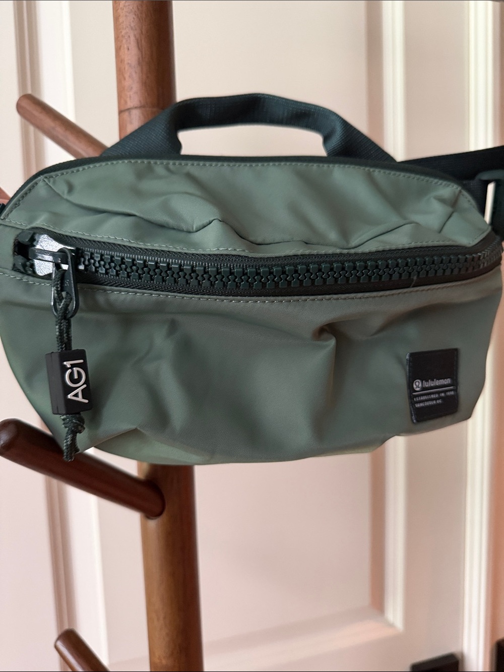 lululemon athletica collaboration with AG1 -Olive Green Waist Pack